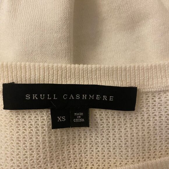 Scull cashmere sleeve less top, XS - Picture 6 of 7